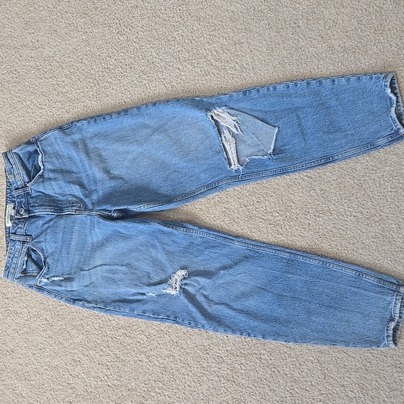 Abercrombie & Fitch The 80's Mom High Rise Distressed Jeans 28 Long - Picture 4 of 12